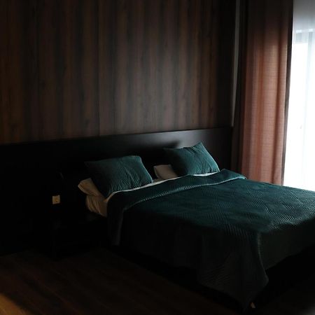 Prior Hotel Призрен Экстерьер фото