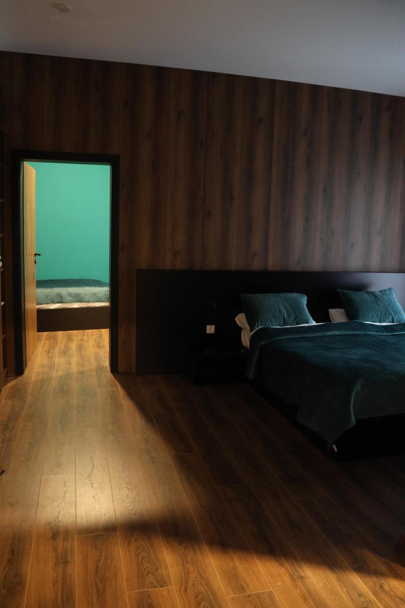 Prior Hotel Призрен Экстерьер фото
