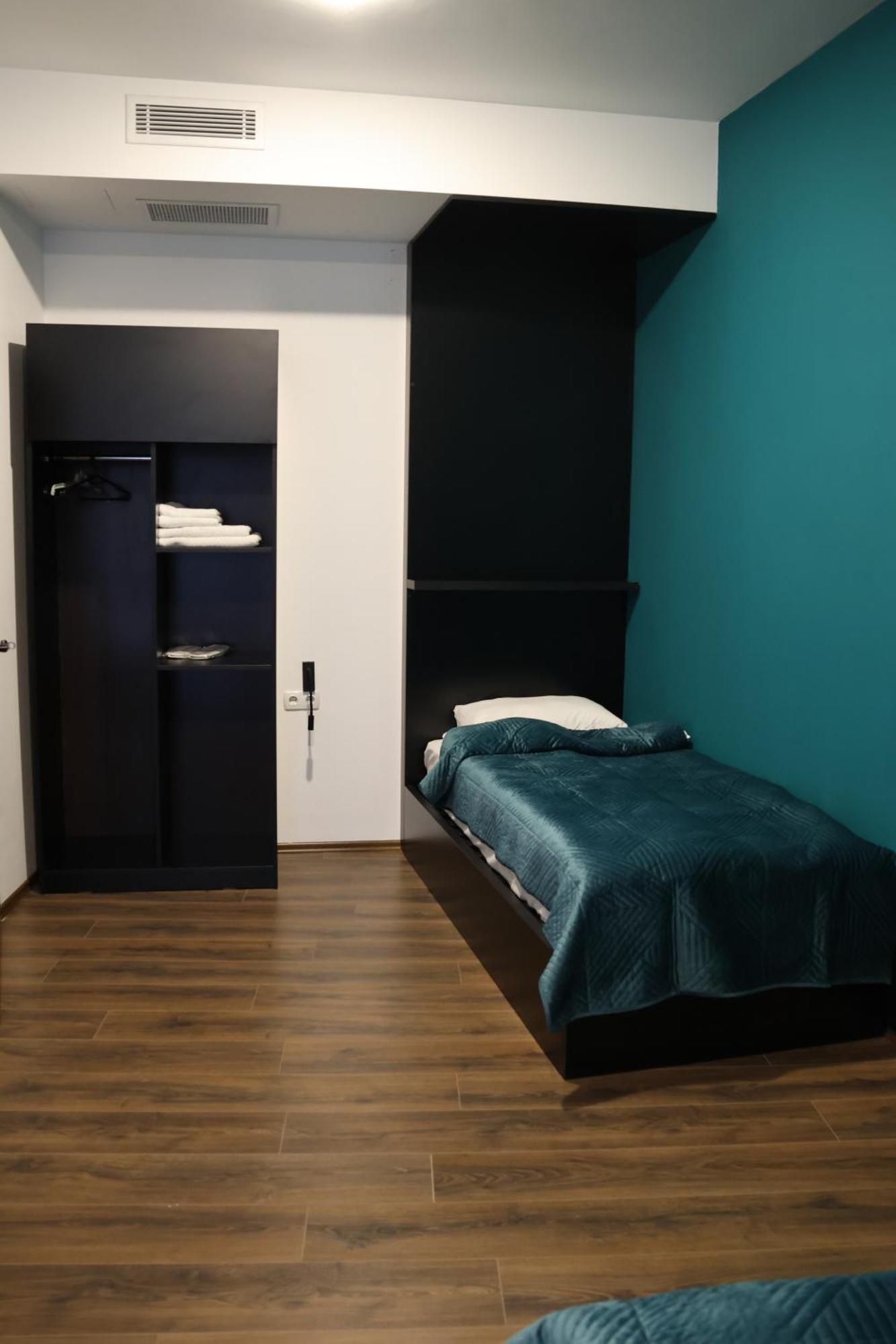 Prior Hotel Призрен Экстерьер фото