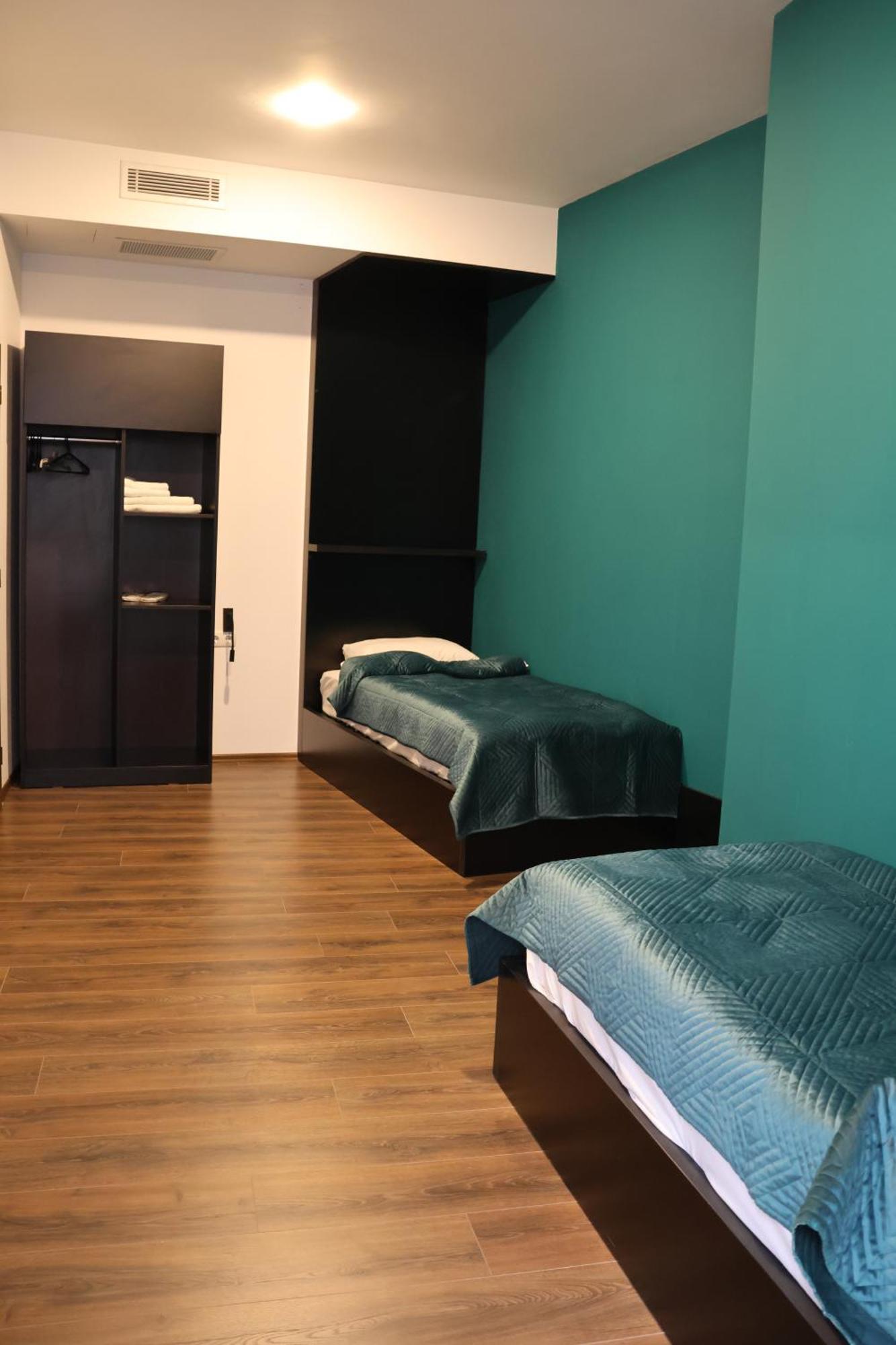 Prior Hotel Призрен Экстерьер фото