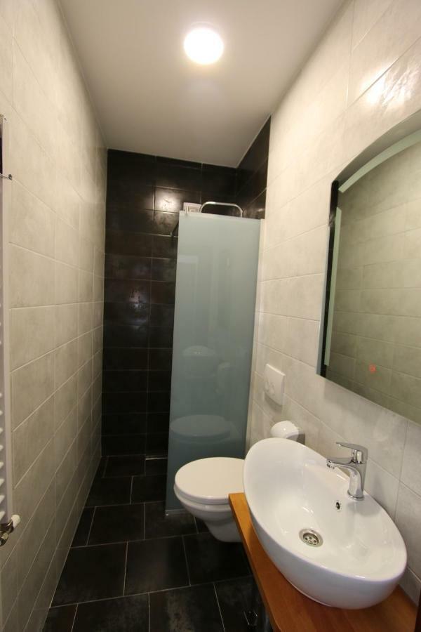 Prior Hotel Призрен Экстерьер фото
