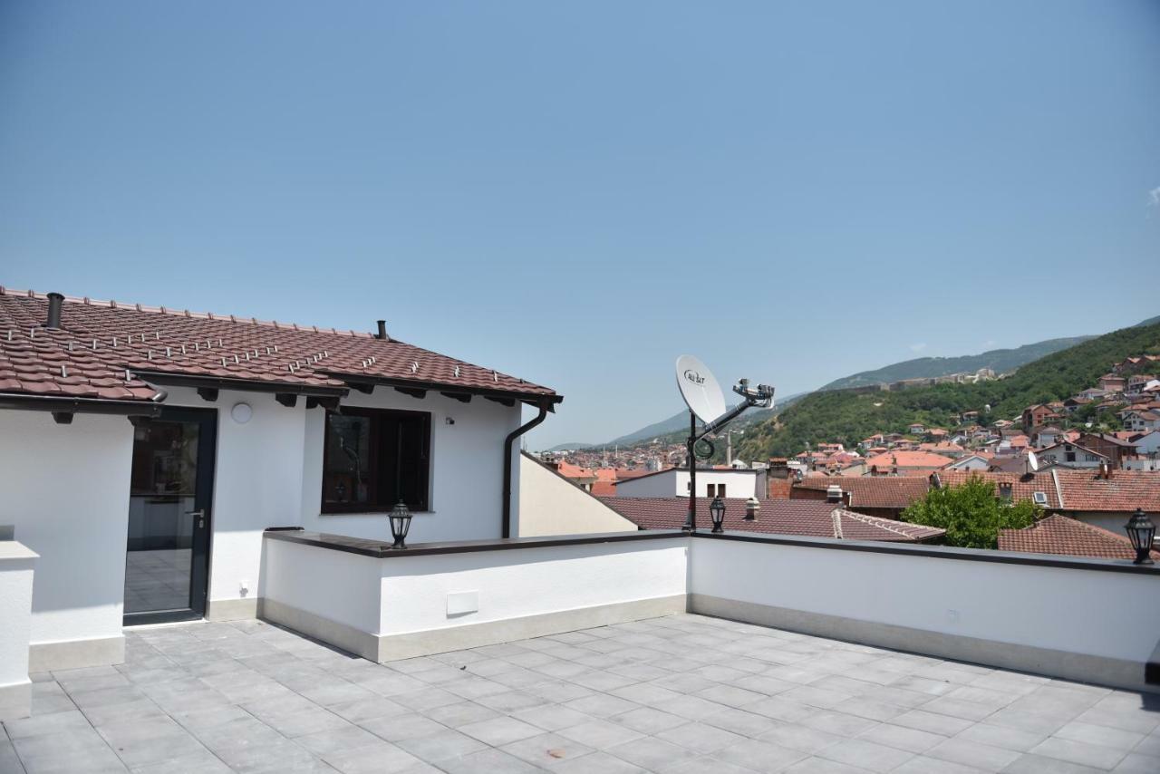 Prior Hotel Призрен Экстерьер фото
