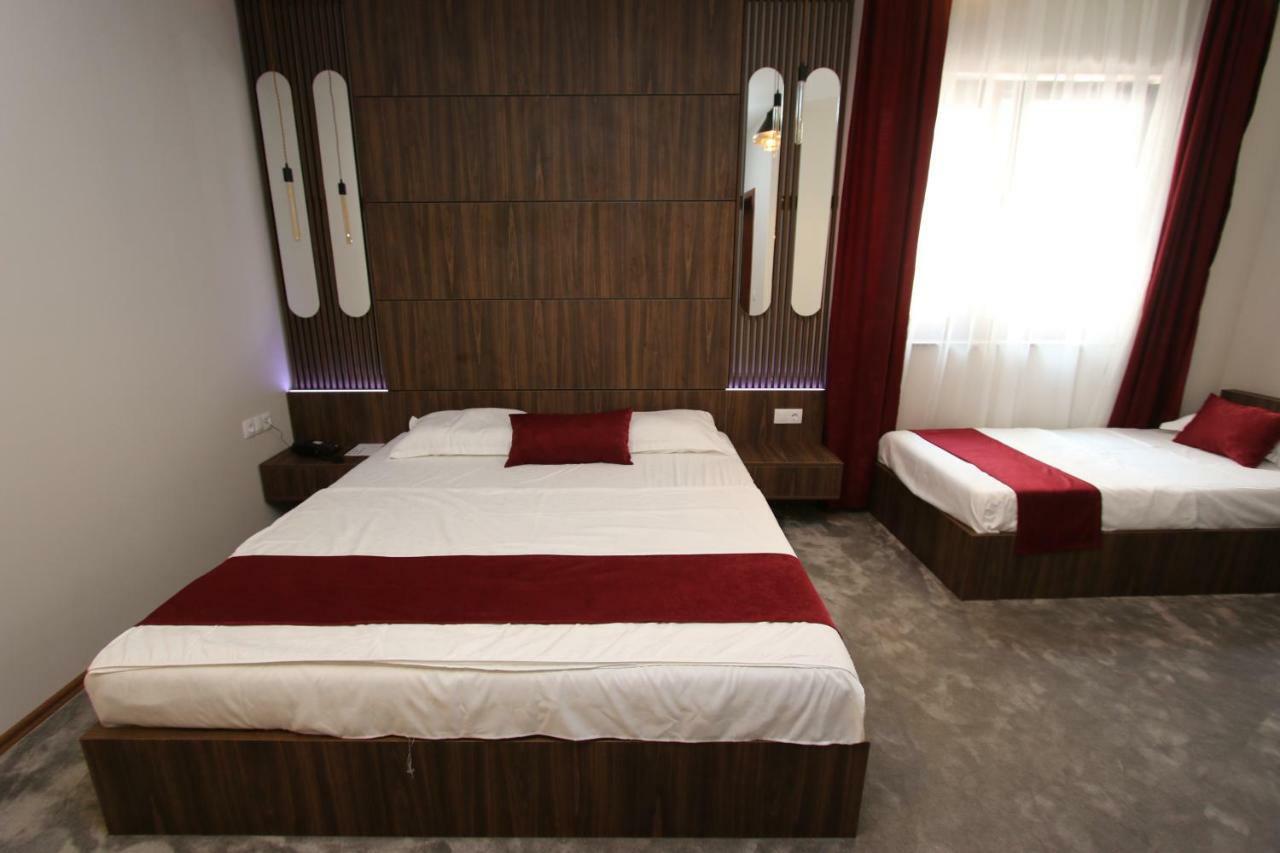 Prior Hotel Призрен Экстерьер фото